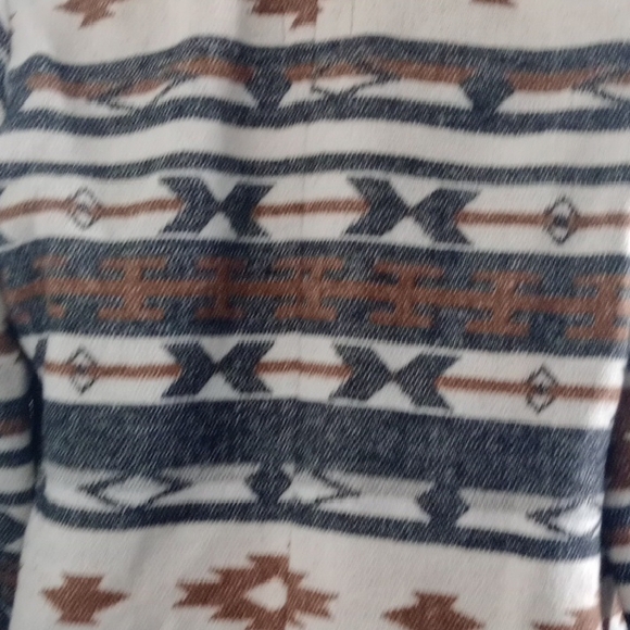 Southwestern Patterned Fringe Poncho Me Jane Size M - Picture 5 of 8